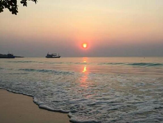 Sunshine Guesthouse Patong 外观 照片